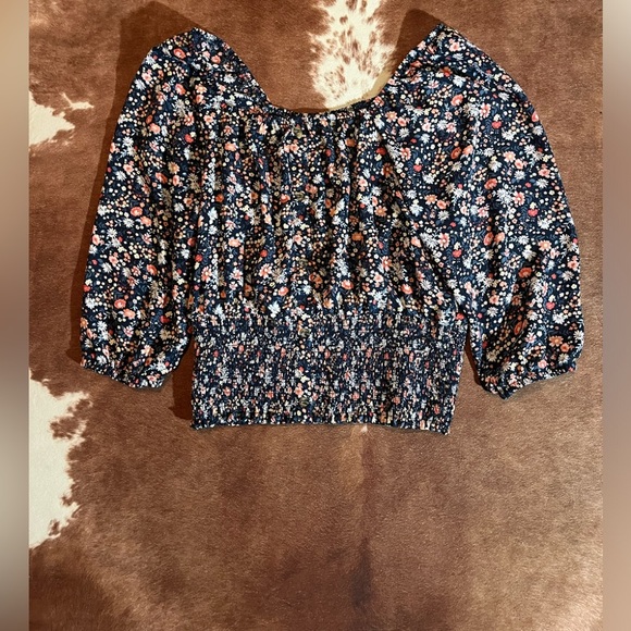 No Boundries blouse 
size XXL fits more like a large / XL
no flaws - Picture 1 of 6